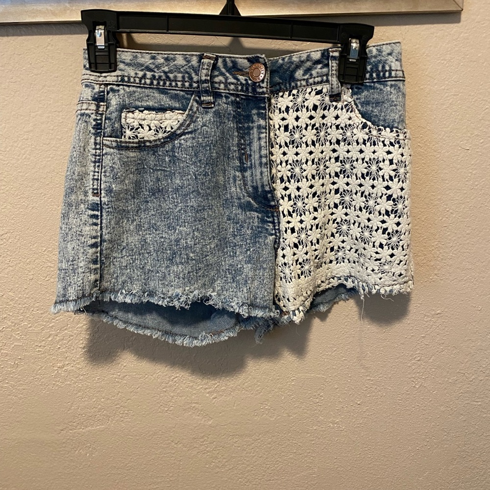 Celebrity Pink Blue and White Jean Shorts